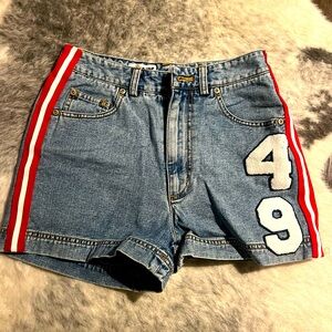 Vintage DKNY Denim High Wasted Shorts 4